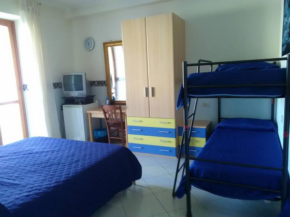 Bed and Breakfast Al Centro Фонди Экстерьер фото