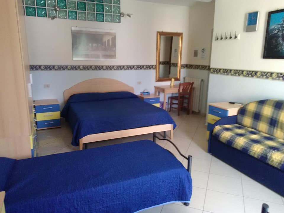 Bed and Breakfast Al Centro Фонди Экстерьер фото