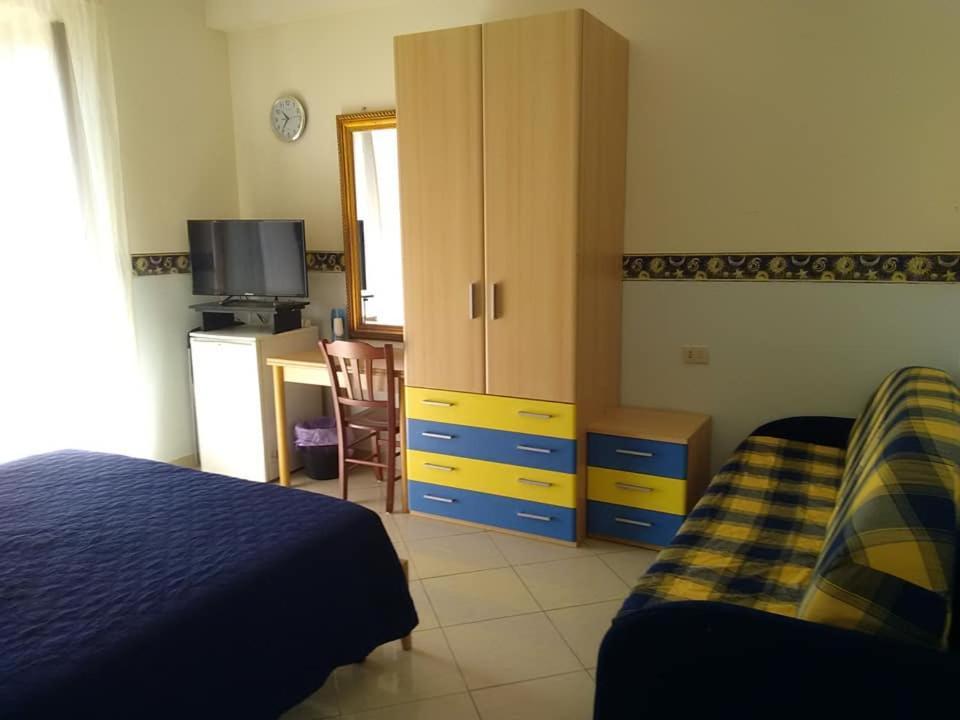 Bed and Breakfast Al Centro Фонди Экстерьер фото